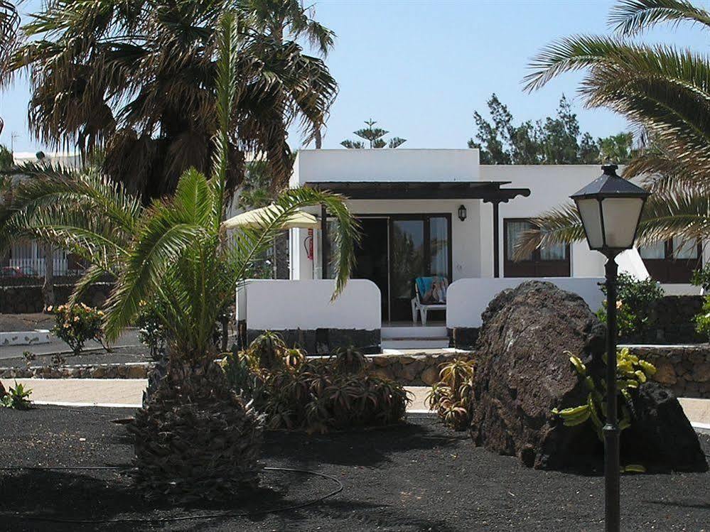 Playa Limones Bungalows Playa Blanca  Buitenkant foto