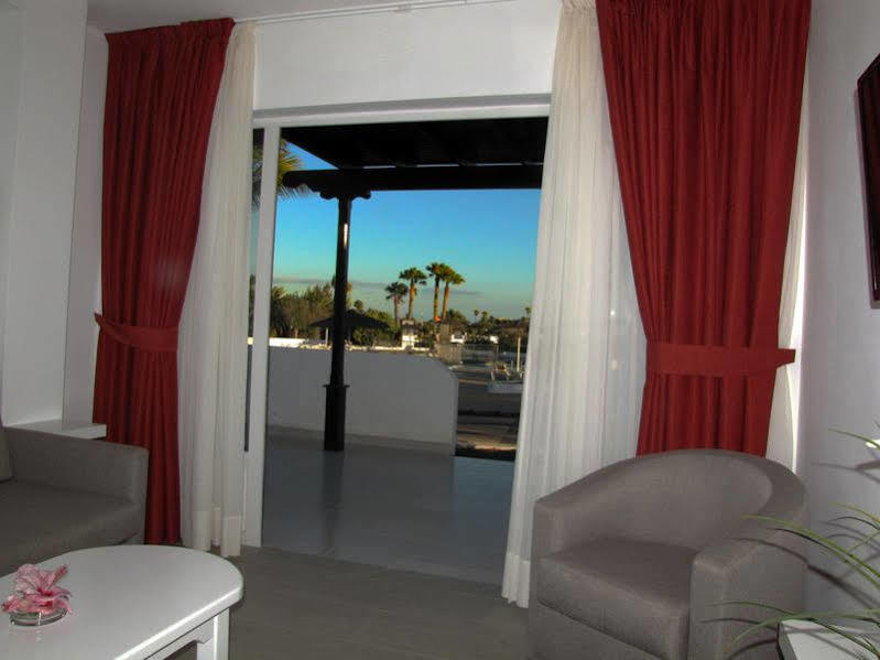 Playa Limones Bungalows Playa Blanca  Buitenkant foto