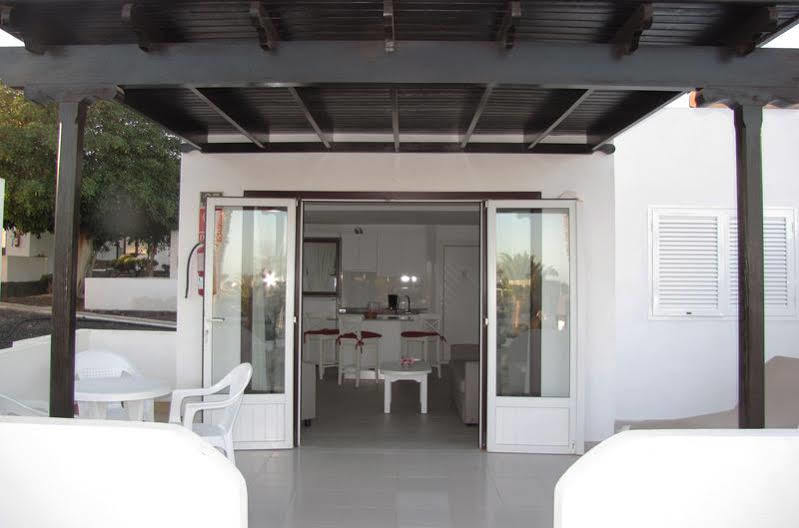 Playa Limones Bungalows Playa Blanca  Buitenkant foto
