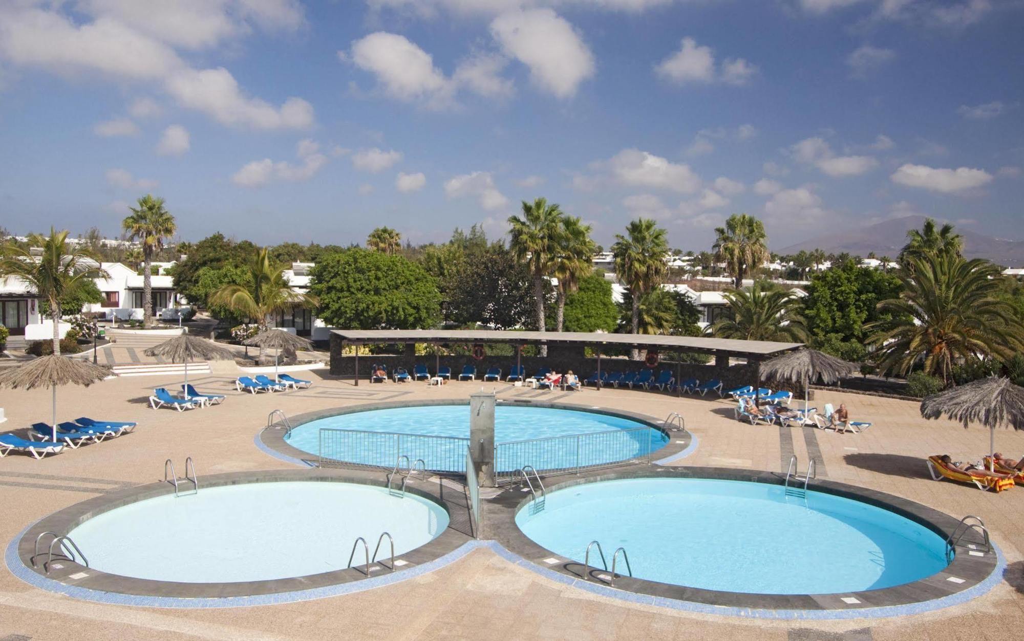 Playa Limones Bungalows Playa Blanca  Buitenkant foto
